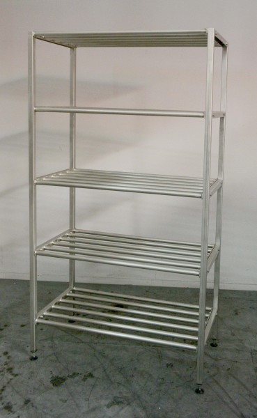 Regal mit Rosten SP471